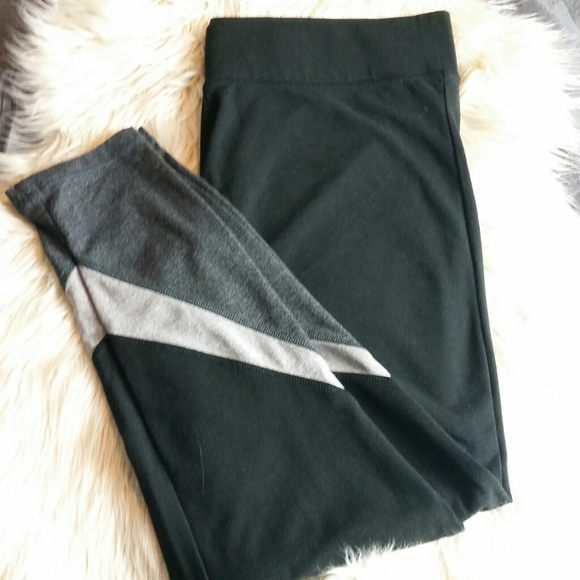 Victoria's Secret Pants - Victoria's Secret / Victoria Sport Leggings